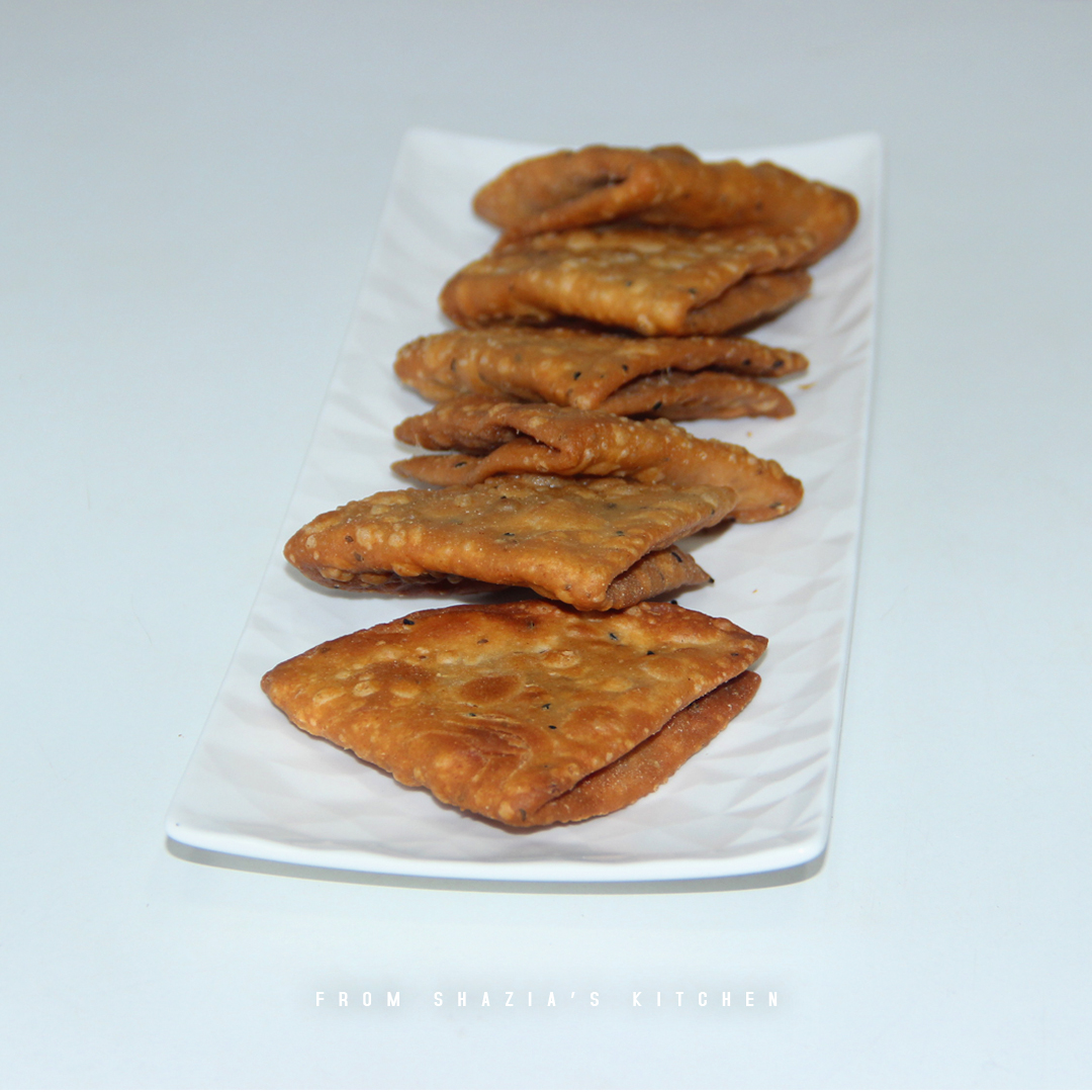 Crispy Namak Pare Recipe | Nimki/Mathri Recipe | Tea time Snacks